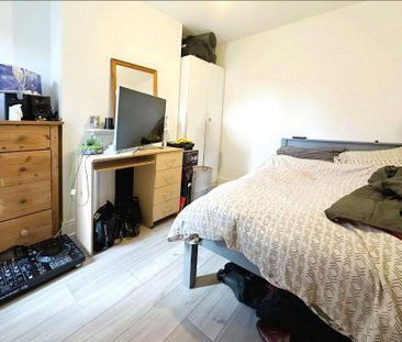 5 bedroom terraced house to rent - Photo 4