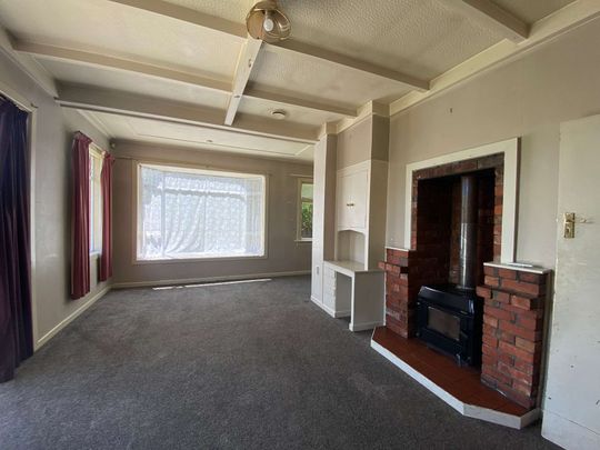 No viewings between 24/12/24 to 06/01/25! - Photo 1