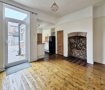 2 bedroom terraced house to rent - Photo 1