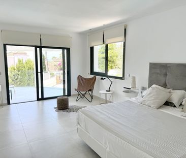 Detached Villa in El Rosario - Photo 6