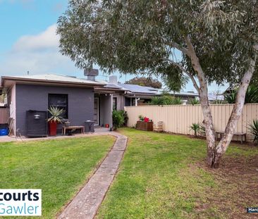 9 Leslie Street, Elizabeth East SA 5112 - House For Rent | Domain - Photo 5