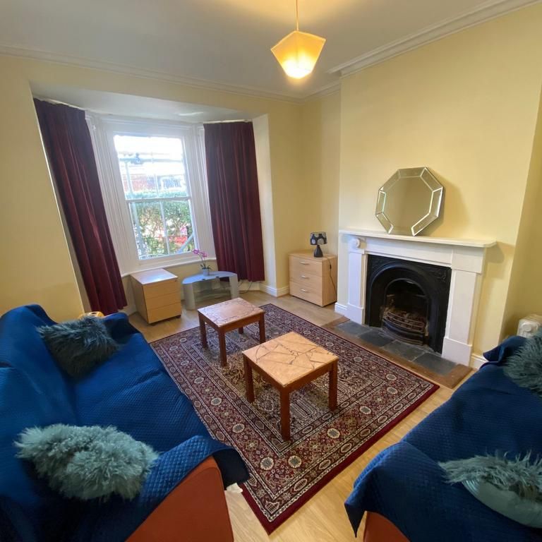 5 bedroom end of terrace house to rent - Photo 1