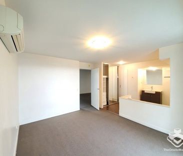 $900 for unfurnished 3 Bedrooms 2Bath 2 Car - Photo 1