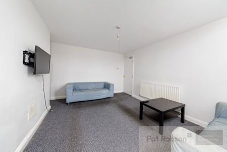 Helmsley Road Room 4, Newcastle Upon Tyne - Photo 4