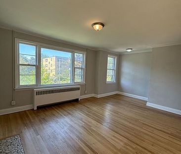 For Lease - 4099 Bathurst Street Unit# 4, Toronto, Ontario - Photo 1