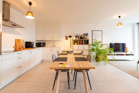 Ruim en stijlvol appartement in de populaire Cadixwijk - Foto 4