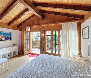 Entire chalet for rent for the year in Crans-Montana - Photo 1