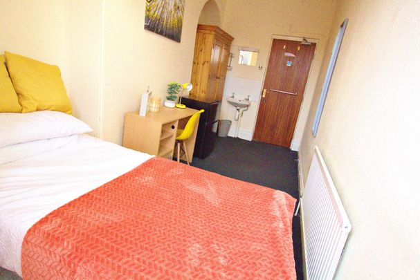 St. Catherines, Lincoln, Lincolnshire, LN5 - Photo 1