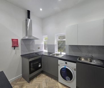 Studio Flat, South Hill Avenue, HA1 - Photo 2