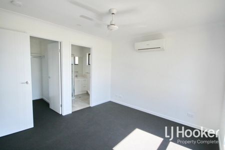 Low Maintenance Family Home With 2 Living Areas! - Photo 5