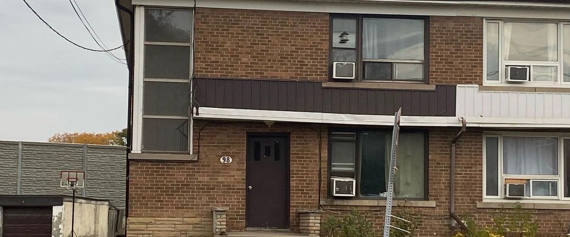 For Lease - 98 Neptune Drive Unit# Main, Toronto, Ontario - Photo 1