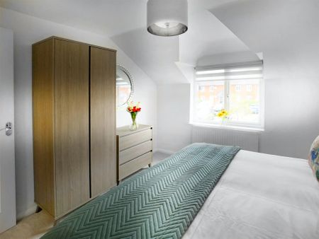 2 Bed, House - Photo 5