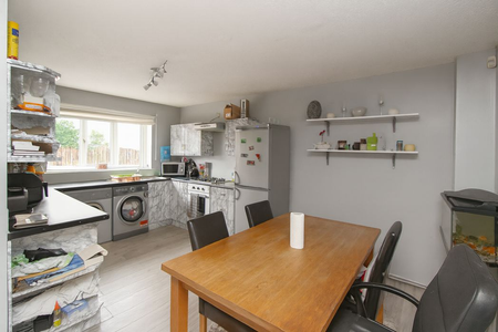 3 bed maisonette to rent in NE3 - Photo 2