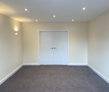 4 bedroom detached house to rent - Photo 6