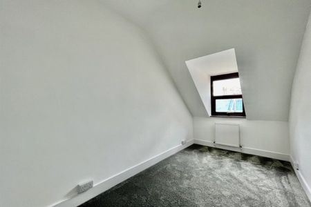 2 bed Flat Winton Hall, Westcliff Avenue, Westcliff-on-Sea, SS0 - Photo 3