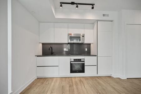 For Lease - 327 King Street Unit# 2707, Toronto, Ontario - Photo 2
