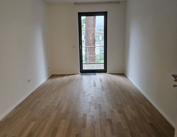 Moderne Etagenwohnung im schönen Lemmerzpark *Einbauküche - Foto 1