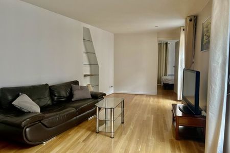 Appartement à louer à Paris 8Ème - Photo 2