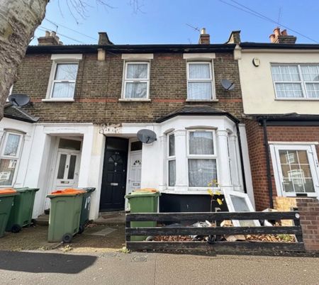 2 Bed Flat, Eastham, E6 - Photo 5