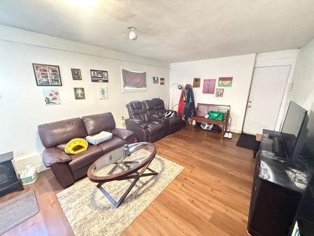 Great Location Suite! - Photo 4