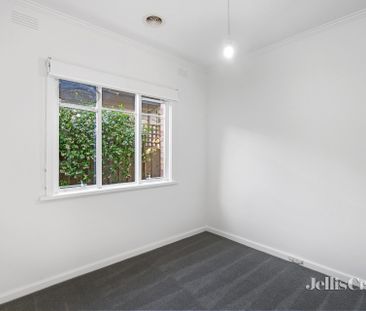 71 Invermay Grove, Rosanna - Photo 6