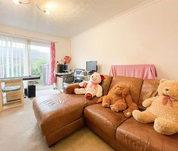 Horseshoe Close, St. Leonards, TN38 - Photo 2