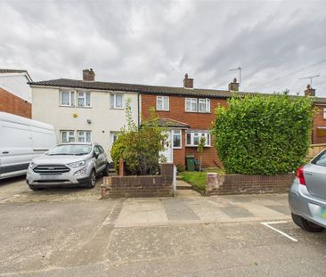 3 bedroom terraced house to rent - Photo 4