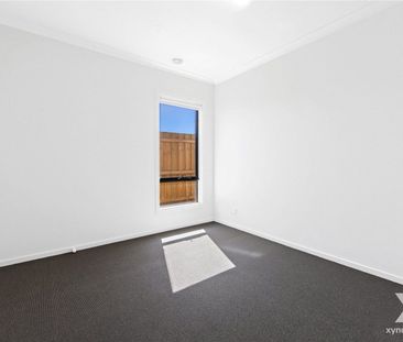 Easy Family Living in Riverwalk Estate - Photo 4