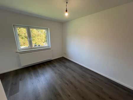 Traumwohnung, 4 ZKB, 1.OG, 100 m2 WF/NF, Walk-In-Dusche, Keller, Dachboden, Gartenanteil, saniert - Foto 5