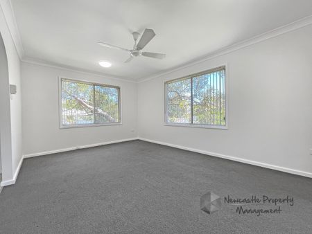 1 Valiant Crescent, Valentine - Photo 2