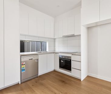 Designed with Distinction! - Photo 3