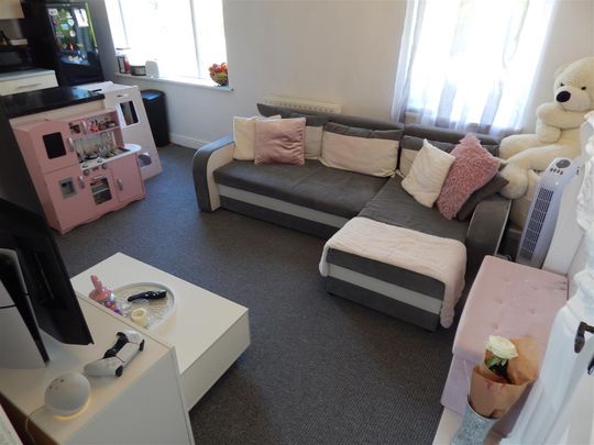 Eathorpe Close, Redditch - Photo 1