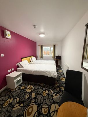 Room 208, SimplyStay Lincoln Road, Skegness, Lincolnshire, PE25 2EA - Photo 1