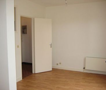 Location Appartement 1 pièce 26m² ORLEANS 45100 - Photo 4