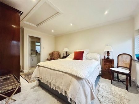 4 bedroom bungalow to rent - Photo 5