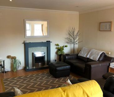 2 Bed Flat, King Street, SK16 - Photo 4