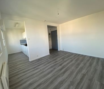 Location Appartement 1 pièce 25m² - Photo 4