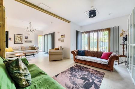 4 bedroom detached house to rent - Photo 4