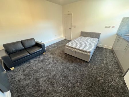 Studio to rent - Photo 4