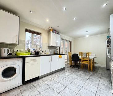 4 bedroom house to rent Earles Gardens, Norwich, NR4 - Photo 3