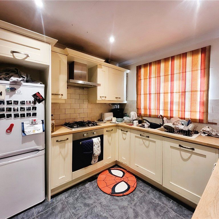 Clarence Street, Egham, Surrey, TW20 9RL - Photo 1