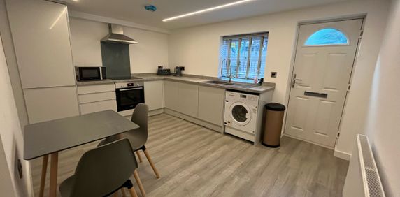 Burchett Terrace - Photo 2