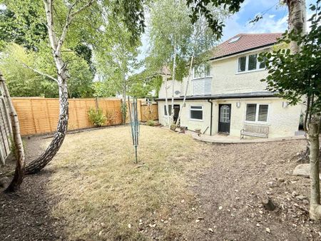 2 bedroom ground floor flat to rent - Photo 4