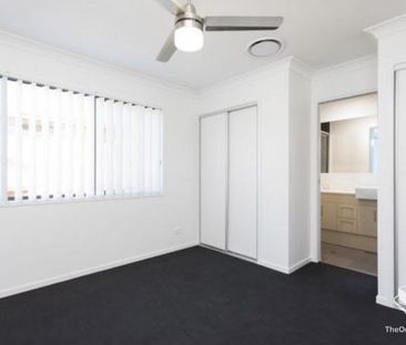 CARSELDINE 4 BEDROOM - Photo 4
