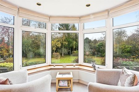 6 bedroom detached house to rent - Photo 2