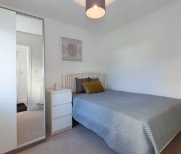 Cranmer Road, Cowley - Photo 4