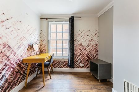 3 bedroom flat to rent - Photo 3