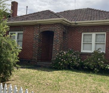 17 Ronald Street, Dandenong - Photo 2