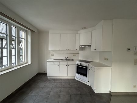 Gezellig dakappartement met 1 slaapkamer vlakbij de Markt. - Foto 5