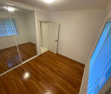 South Hurstville - Photo 6